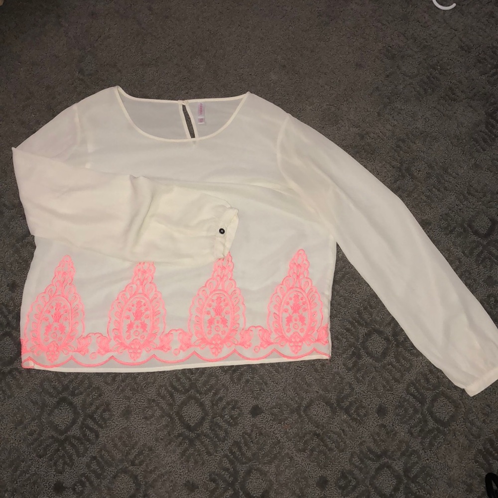 Xhilaration Top
